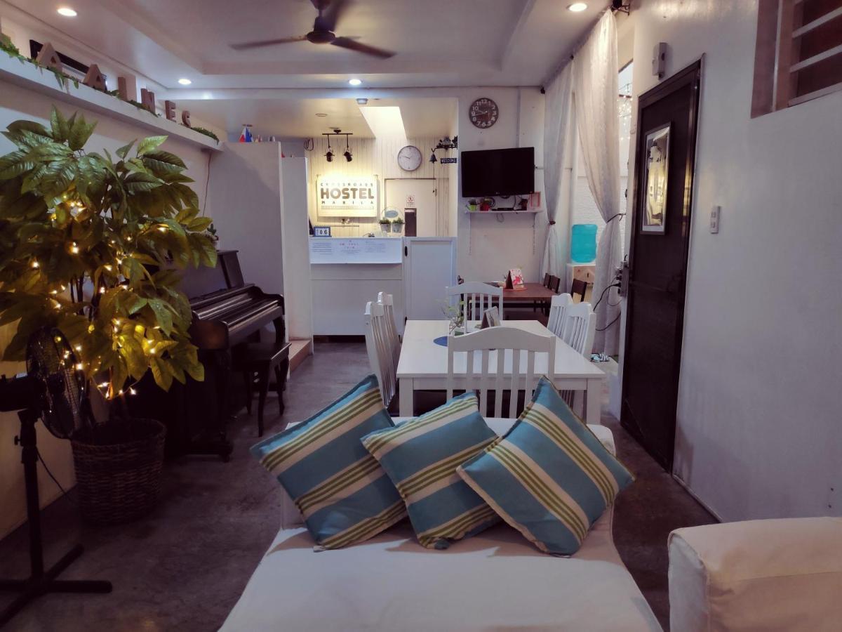 Crossroads Hostel Manila Mandaluyong Exterior photo