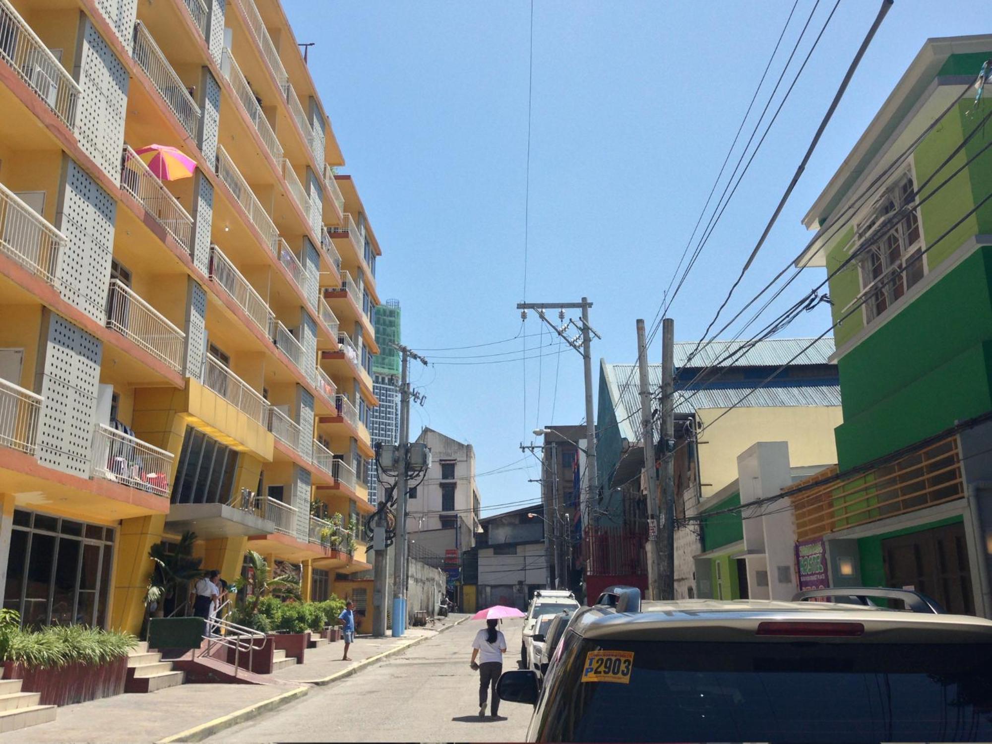 Crossroads Hostel Manila Mandaluyong Exterior photo